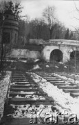 1966, Lwów, Ukraina, ZSRR.
Zdewastowany Cmentarz Obrońców Lwowa.
Fot. NN, zbiory Ośrodka KARTA, udostępniła Kamila Brodowska.