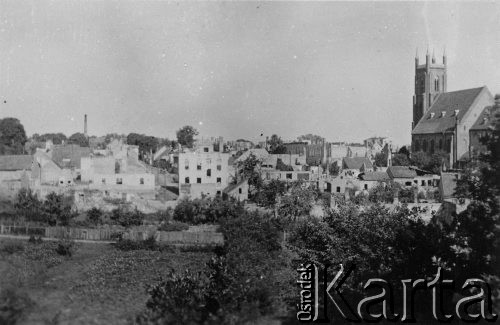 1947, Dobiegniew, woj. Zielona Góra, Polska.
Panorama miasta, z prawej kościół.
Fot. NN, zbiory Ośrodka KARTA, udostępnił Tadeusz Gaydamowicz.