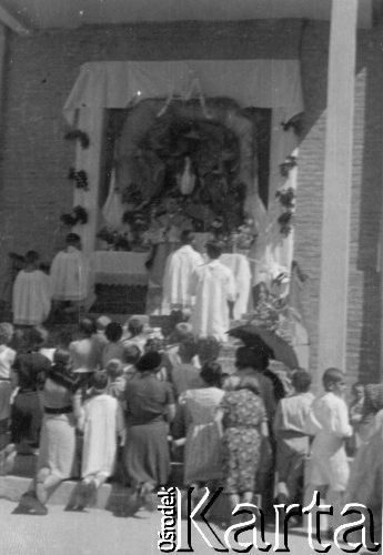 1944, Teheran, Iran. (Persja).
Obóz Uchodźctwa Polskiego nr 2; nabożeństwo.
Fot. NN, zbiory Ośrodka KARTA, udostępniła Halina Guść