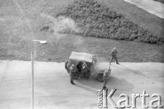 31.08.1982, Wrocław (plac Strzelecki), Polska.
Stan wojenny - funkcjonariusze ZOMO (Zmotoryzowane Odwody Milicji Obywatelskiej) podczas rozpędzania niezależnej manifestacji, zorganizowanej przez podziemne struktury 