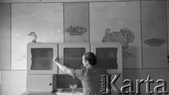 Lata 60., Niwnica koło Nysy, Polska.
Wyznawczyni Stolicy Bożej i Barankowej Apostołów w Duchu i Prawdzie, Alfa i Omega, Początek i Koniec.
Fot. Irena Jarosińska, zbiory Ośrodka KARTA