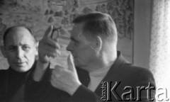 Lata 60., Niwnica koło Nysy, Polska.
Wyznawcy Stolicy Bożej i Barankowej Apostołów w Duchu i Prawdzie, Alfa i Omega, Początek i Koniec.
Fot. Irena Jarosińska, zbiory Ośrodka KARTA