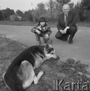 1978, Kraków, Polska.
Stanisław Lem - filozof i pisarz, autor książek fantastyczno-naukowych - z synem Tomaszem.
Fot. Irena Jarosińska, zbiory Ośrodka Karta.