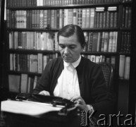 Lata 50., Warszawa, Polska.
Reżyserka Wanda Jakubowska
Fot. Irena Jarosińska, zbiory Ośrodka KARTA