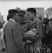 31.07.1955 - 4.08.1955, Warszawa, Polska.
V Światowy Festiwal Młodzieży i Studentów o Pokój i Przyjaźń. Uczestnicy festiwalu.
Fot. Irena Jarosińska, zbiory Ośrodka KARTA