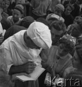 31.07.1955 - 4.08.1955, Warszawa, Polska.
V Światowy Festiwal Młodzieży i Studentów o Pokój i Przyjaźń. Uczestnicy festiwalu.
Fot. Irena Jarosińska, zbiory Ośrodka KARTA