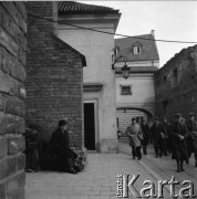 Lata 60., Warszawa, Polska.
Architekt Jan Zachwatowicz - generalny konserwator zabytków w latach 1945-1957. 
Fot. Irena Jarosińska, zbiory Ośrodka KARTA