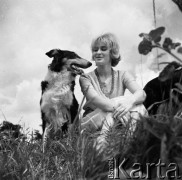 Lata 60., Warszawa, Polska.
Żona aktora i piosenkarza Jerzego Michotka.
Fot. Irena Jarosińska, zbiory Ośrodka KARTA