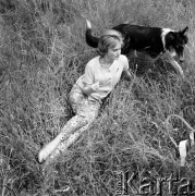 Lata 60., Warszawa, Polska.
Żona aktora i piosenkarza Jerzego Michotka.
Fot. Irena Jarosińska, zbiory Ośrodka KARTA