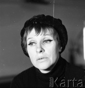Lata 70., Polska.
Kobieta.
Fot. Irena Jarosińska, zbiory Ośrodka KARTA