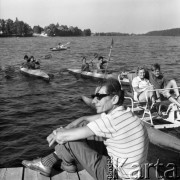 Lata 70., Polska.
Spływ kajakowy.
Fot. Irena Jarosińska, zbiory Ośrodka KARTA