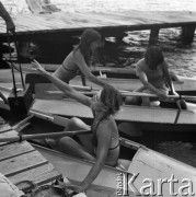 Lata 70., Polska.
Spływ kajakowy.
Fot. Irena Jarosińska, zbiory Ośrodka KARTA