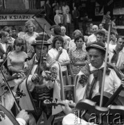 Lata 70., Nowy Targ, Polska.
Zespół góralski.
Fot. Irena Jarosińska, zbiory Ośrodka KARTA