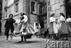 1959, Otwock Wielki, Polska.
Zakład poprawczy dla dziewcząt na wyspie Rokola.
Fot. Irena Jarosińska, zbiory Ośrodka KARTA