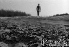 Lata 80., Polska.
Stanisław Pieniążek - mąż fotografki Ireny Jarosińskiej.
Fot. Irena Jarosińska, zbiory Ośrodka KARTA