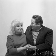 Lata 60., Polska.
Rodzina.
Fot. Irena Jarosińska, zbiory Ośrodka KARTA