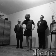 Lata 60., Polska.
Rodzina.
Fot. Irena Jarosińska, zbiory Ośrodka KARTA