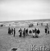 Lata 60., Sopot, Polska.
Młodzież ze Szwecji.
Fot. Irena Jarosińska, zbiory Ośrodka KARTA