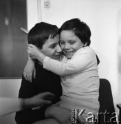 Lata 60., Polska.
Rodzinny dom dziecka państwa Dowlasów.
Fot. Irena Jarosińska, zbiory Ośrodka KARTA