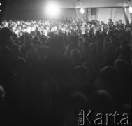 Sierpień 1956, Sopot, Polska
I Ogólnopolski Festiwal Muzyki Jazzowej. Publiczność.
Fot. Irena Jarosińska, zbiory Ośrodka KARTA