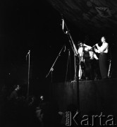 Sierpień 1956, Sopot, Polska
I Ogólnopolski Festiwal Muzyki Jazzowej. Zespół na scenie.
Fot. Irena Jarosińska, zbiory Ośrodka KARTA