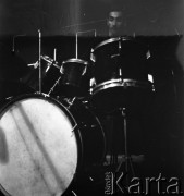 Sierpień 1956, Sopot, Polska
I Ogólnopolski Festiwal Muzyki Jazzowej. Perkusista na scenie.
Fot. Irena Jarosińska, zbiory Ośrodka KARTA