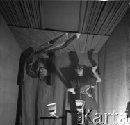 1954-1958, Warszawa, Polska.
Teatr na Tarczyńskiej (ul. Tarczyńska 11). Spektakl 