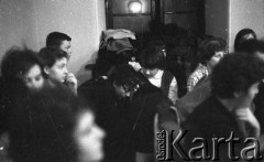 1962, Warszawa, Polska
Spotkanie Klubu Poszukiwaczy Sprzeczności w Staromiejskim Domu Kultury przy ul. Krzywe Koło. 
Fot. Irena Jarosińska, zbiory Ośrodka KARTA