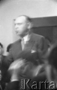 22.01.1959, Warszawa, Polska
Spotkanie Klubu Krzywego Koła w Staromiejskim Domu Kultury. Tematem dyskusji była polityka kulturalna po XII Plenum PZPR. Na zdjęciu Adam Schaff.
Fot. Irena Jarosińska, zbiory Ośrodka KARTA