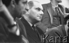 22.01.1959, Warszawa, Polska
Spotkanie Klubu Krzywego Koła w Staromiejskim Domu Kultury. Tematem dyskusji była polityka kulturalna po XII Plenum PZPR. Wśród uczestników Stanisław Jerzy Lec (w głębi, 2. od lewej).
Fot. Irena Jarosińska, zbiory Ośrodka KARTA