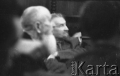 22.01.1959, Warszawa, Polska
Spotkanie Klubu Krzywego Koła w Staromiejskim Domu Kultury. Tematem dyskusji była polityka kulturalna po XII Plenum PZPR. Wśród uczestników Jan Wolski (1. z lewej)
Fot. Irena Jarosińska, zbiory Ośrodka KARTA