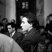 22.01.1959, Warszawa, Polska
Spotkanie Klubu Krzywego Koła w Staromiejskim Domu Kultury. Tematem dyskusji była polityka kulturalna po XII Plenum PZPR. 
Fot. Irena Jarosińska, zbiory Ośrodka KARTA