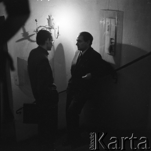 22.01.1959, Warszawa, Polska
Spotkanie Klubu Krzywego Koła w Staromiejskim Domu Kultury. Tematem dyskusji była polityka kulturalna po XII Plenum PZPR. 
Fot. Irena Jarosińska, zbiory Ośrodka KARTA
