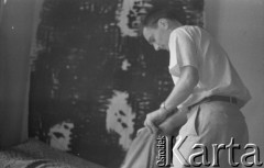 lata 60., Polska
Szermierz, olimpijczyk i architekt Wojciech Zabłocki
Fot. Irena Jarosińska, zbiory Ośrodka KARTA