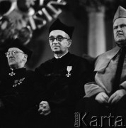 1966, Wrocław, Polska.
Obchody XX-lecia utworzenia Uniwersytetu Wrocławskiego. Uczestnicy uroczystości.
Fot. Irena Jarosińska, zbiory Ośrodka KARTA