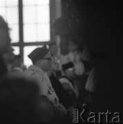 1966, Wrocław, Polska.
Obchody XX-lecia utworzenia Uniwersytetu Wrocławskiego. Uczestnik uroczystości.
Fot. Irena Jarosińska, zbiory Ośrodka KARTA