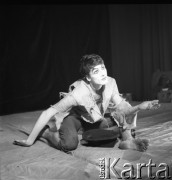 1966, Wrocław, Polska.
Przedstawienie studenckiego teatru pantomimy 