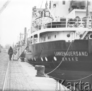 lata 60-te, Szczecin, Polska.
Okręt Lankenauersand Brake w Porcie Szczecin.
Fot. Irena Jarosinska, zbiory Oorodka KARTA.