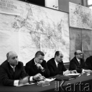 Lata 50. lub 60., Wrocław, Polska.
Spotkanie urbanistów.
Fot. Irena Jarosińska, zbiory Ośrodka KARTA