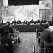 Lata 50. lub 60., Wrocław, Polska.
Spotkanie urbanistów.
Fot. Irena Jarosińska, zbiory Ośrodka KARTA