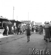 lata 50-te, Warszawa, Polska.
Bazar Różyckiego
Fot. Irena Jarosińska, zbiory Ośrodka KARTA.