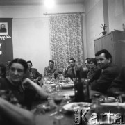 1954, Warszawa, Polska.
X-lecie Towarzystwa Przyjaźni Polsko-Radzieckiej w redakcji 