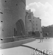 Lata 50., Warszawa, Polska.
Barbakan.
Fot. Irena Jarosińska, zbiory Ośrodka KARTA