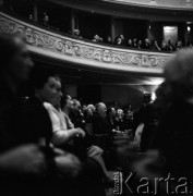 1960, Warszawa, Polska.
Sześćdziesięciolecie pracy artystycznej Mieczysławy Ćwiklińskiej - śpiewaczki, aktorki teatralnej i filmowej - w Teatrze Polskim.
Fot. Irena Jarosińska, zbiory Ośrodka KARTA