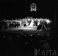 1960, Warszawa, Polska.
Sześćdziesięciolecie pracy artystycznej Mieczysławy Ćwiklińskiej - śpiewaczki, aktorki teatralnej i filmowej - w Teatrze Polskim.
Fot. Irena Jarosińska, zbiory Ośrodka KARTA