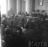 Kwiecień 1955, Warszawa, Polska.
Walny zjazd Stowarzyszenia Polskich Artystów Teatru i Filmu (SPATiF).
Fot. Irena Jarosińska, zbiory Ośrodka KARTA