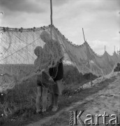 Lata 50., Kazimierz Dolny, Polska.
Marek Jarosiński - syn fotografki Ireny Jarosińskiej.
Fot. Irena Jarosińska, zbiory Ośrodka KARTA