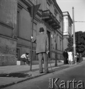Lata 50., Warszawa, Polska.
Ulica Piękna.
Fot. Irena Jarosińska, zbiory Ośrodka KARTA