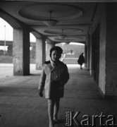 Lata 50., Warszawa, Polska.
Marek Jarosiński - syn fotografki Ireny Jarosińskiej - na Mariensztacie.
Fot. Irena Jarosińska, zbiory Ośrodka KARTA