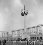 Lata 50., Warszawa, Polska.
Plac Konstytucji.
Fot. Irena Jarosińska, zbiory Ośrodka KARTA